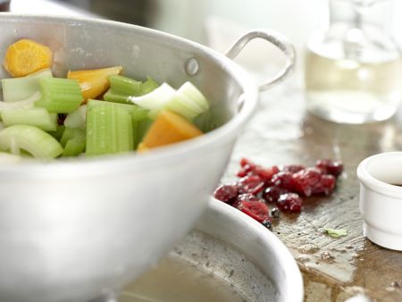 Sauerbraten vom Hähnchen Zubereitung Schritt 5 Sauerbraten vom Hähnchen Zubereitung Schritt 5