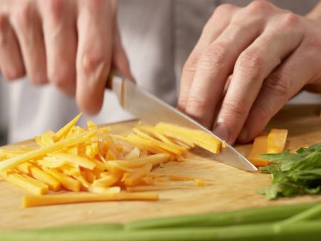 Scharfe Gemüsenudeln Zubereitung Schritt 2 Scharfe Gemüsenudeln Zubereitung Schritt 2