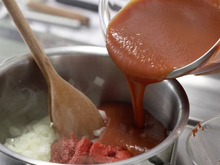 Scharfe Tomatensauce Zubereitung Schritt 2 Scharfe Tomatensauce Zubereitung Schritt 2