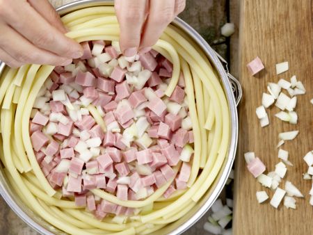 Schinken-Nudel-Torte Zubereitung Schritt 5 Schinken-Nudel-Torte Zubereitung Schritt 5