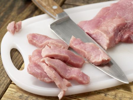 Schnitzelpfanne mit Spargel Zubereitung Schritt 1 Schnitzelpfanne mit Spargel Zubereitung Schritt 1