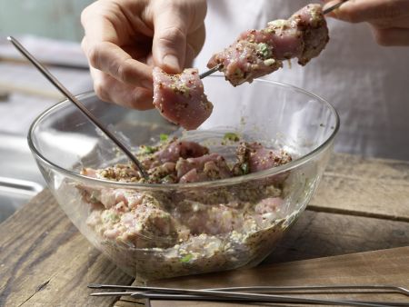 Schweinefiletspieße Zubereitung Schritt 6 Schweinefiletspieße Zubereitung Schritt 6