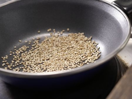 Seidentofu mit Bonito-Flocken Zubereitung Schritt 2 Seidentofu mit Bonito-Flocken Zubereitung Schritt 2
