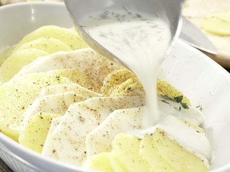 Sellerie-Kartoffel-Gratin Zubereitung Schritt 7 Sellerie-Kartoffel-Gratin Zubereitung Schritt 7