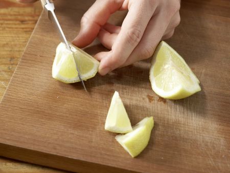 Spinatsalat mit Sesam Zubereitung Schritt 7 Spinatsalat mit Sesam Zubereitung Schritt 7