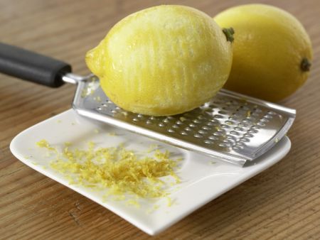 Stachelbeer-Zitronen-Tarte Zubereitung Schritt 2 Stachelbeer-Zitronen-Tarte Zubereitung Schritt 2