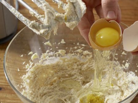 Stachelbeer-Zitronen-Tarte Zubereitung Schritt 4 Stachelbeer-Zitronen-Tarte Zubereitung Schritt 4