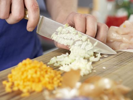 Suppe mit roten Linsen Zubereitung Schritt 2 Suppe mit roten Linsen Zubereitung Schritt 2