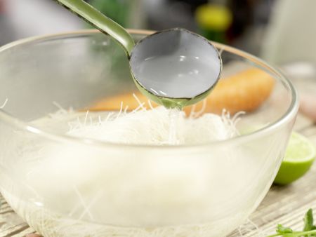 Thailändischer Hähnchensalat Zubereitung Schritt 1 Thailändischer Hähnchensalat Zubereitung Schritt 1