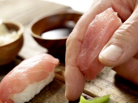 Thunfisch-Sushi Zubereitung Schritt 5 Thunfisch-Sushi Zubereitung Schritt 5