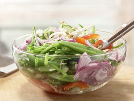 Tofu-Gurken-Salat Zubereitung Schritt 5 Tofu-Gurken-Salat Zubereitung Schritt 5