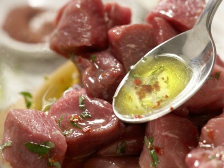 Türkische Fleischspieße Zubereitung Schritt 2 Türkische Fleischspieße Zubereitung Schritt 2