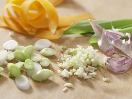 Vegetarische Nudelpfanne Zubereitung Schritt 4 Vegetarische Nudelpfanne Zubereitung Schritt 4