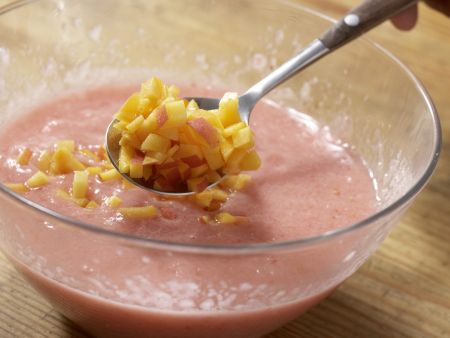 Vitamin-Knusper-Kaltschale Zubereitung Schritt 4 Vitamin-Knusper-Kaltschale Zubereitung Schritt 4