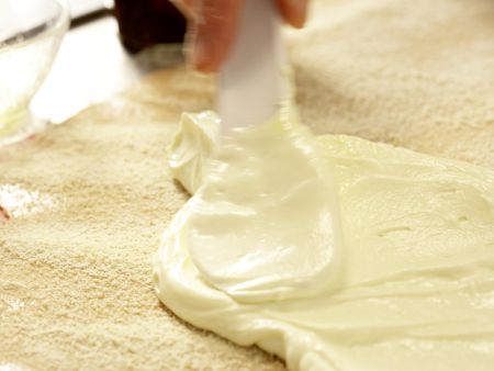 Vollkorn-Topfenstrudel Zubereitung Schritt 8 Vollkorn-Topfenstrudel Zubereitung Schritt 8