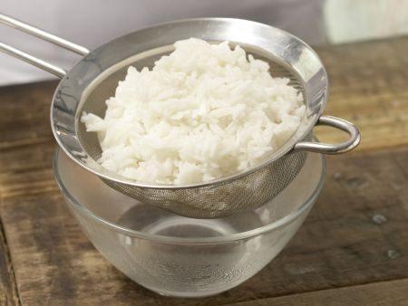 Würziger Bratreis aus dem Wok Zubereitung Schritt 5 Würziger Bratreis aus dem Wok Zubereitung Schritt 5