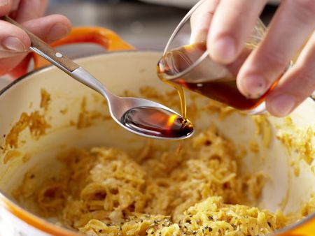 Würziges Sauerkraut Zubereitung Schritt 8 Würziges Sauerkraut Zubereitung Schritt 8