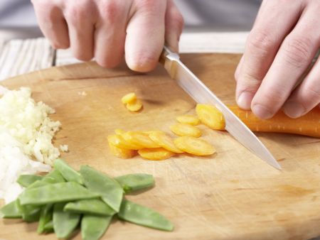 Zander-Gemüse-Pfanne Zubereitung Schritt 5 Zander-Gemüse-Pfanne Zubereitung Schritt 5