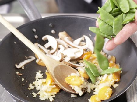 Zander-Gemüse-Pfanne Zubereitung Schritt 9 Zander-Gemüse-Pfanne Zubereitung Schritt 9