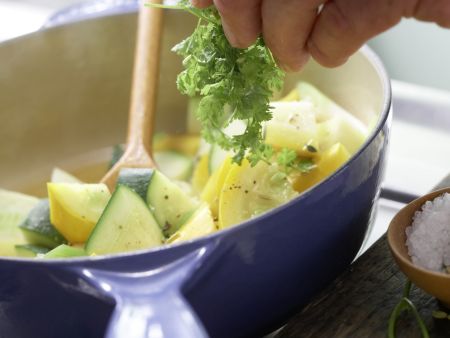 Zanderfilet auf Zucchini Zubereitung Schritt 8 Zanderfilet auf Zucchini Zubereitung Schritt 8