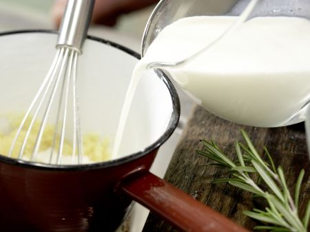 Ziegenkäse-Soufflés Zubereitung Schritt 3 Ziegenkäse-Soufflés Zubereitung Schritt 3