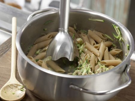 Zucchini-Nudel-Brei mit Hackfleisch Zubereitung Schritt 6 Zucchini-Nudel-Brei mit Hackfleisch Zubereitung Schritt 6