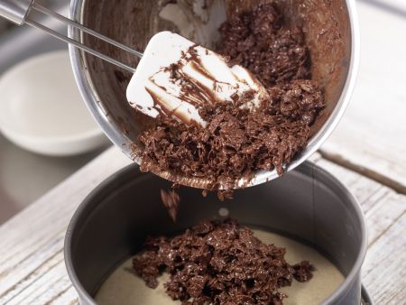 Zwetschgen-Knuspertorte Zubereitung Schritt 3 Zwetschgen-Knuspertorte Zubereitung Schritt 3