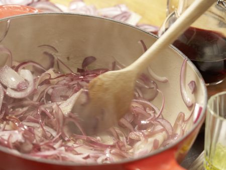 Zwiebel-Tartelettes Zubereitung Schritt 5 Zwiebel-Tartelettes Zubereitung Schritt 5