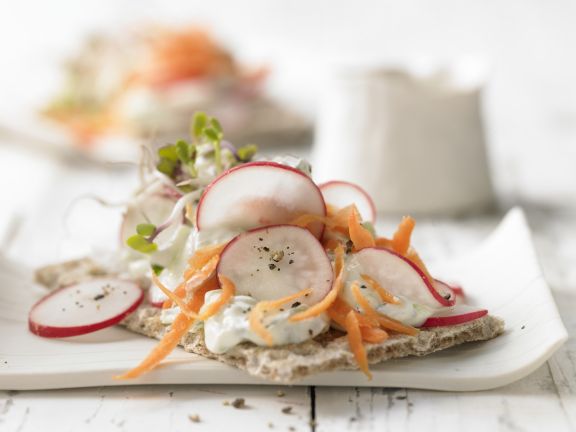 Rezept: Knäcke mit Gurkenquark