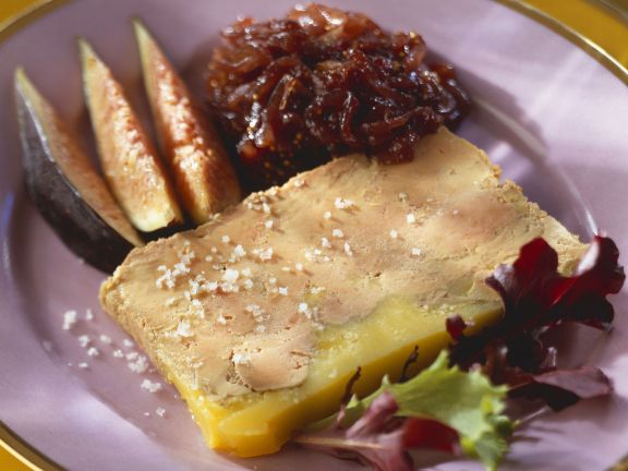 Gänseleber mit Feigen und Zwiebelconfit Rezept | EAT SMARTER Gänseleber mit Feigen und Zwiebelconfit Rezept | EAT SMARTER