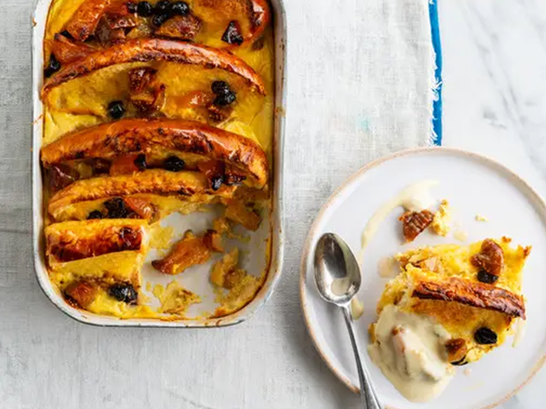 Fruchtiger Brotpudding