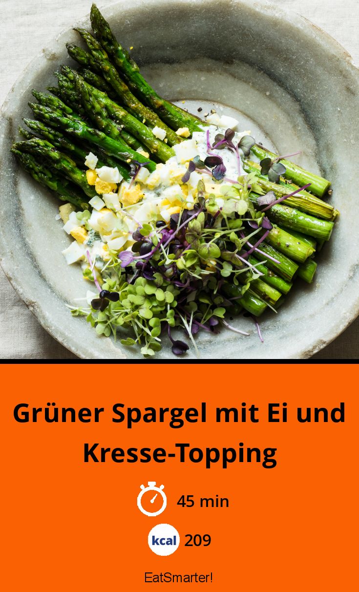 Grüner Spargel mit Ei und Kresse-Topping Rezept | EAT SMARTER Grüner Spargel mit Ei und Kresse-Topping Rezept | EAT SMARTER