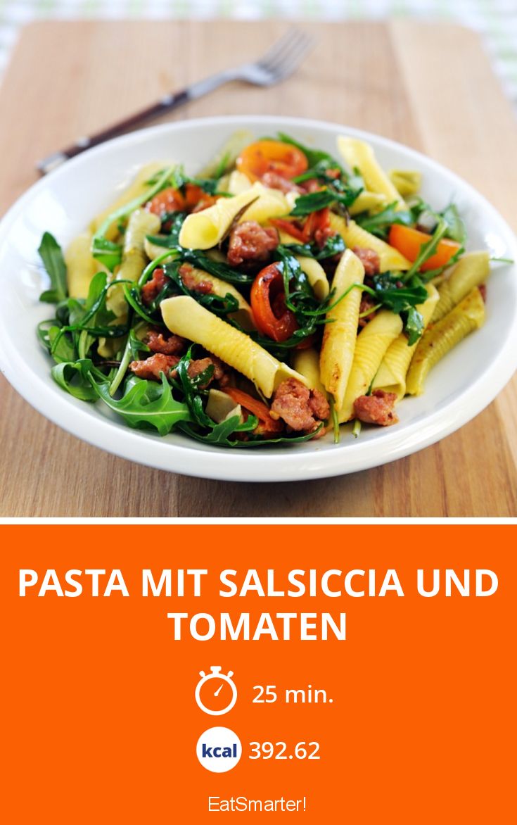 Pasta Mit Salsiccia Und Tomaten