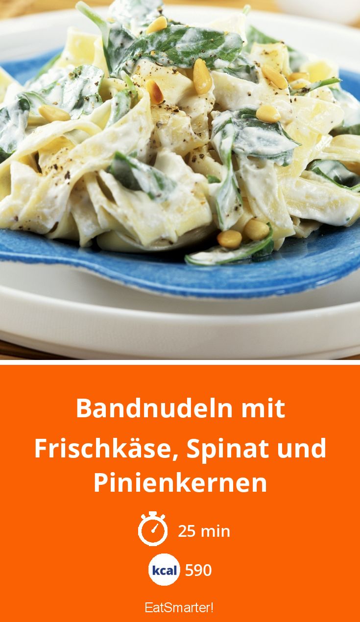 Bandnudeln mit Frischkäse, Spinat und Pinienkernen Rezept | EAT SMARTER Bandnudeln mit Frischkäse, Spinat und Pinienkernen Rezept | EAT SMARTER