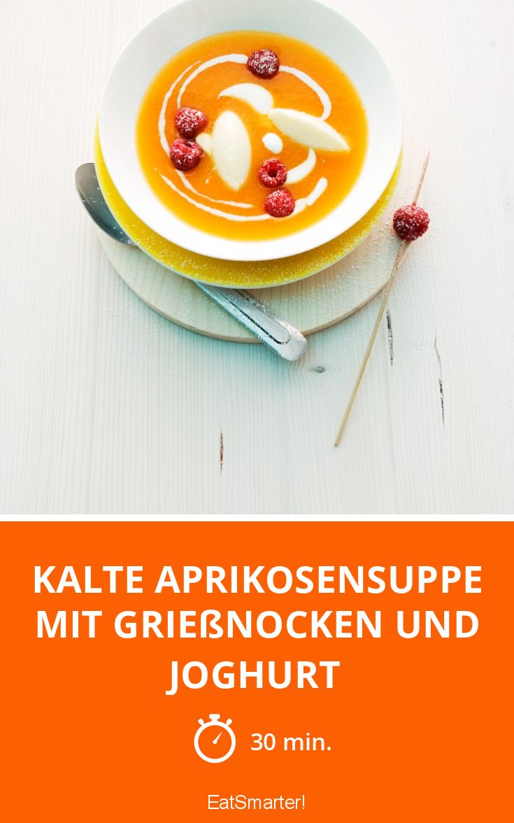 Kalte Aprikosensuppe mit Grießnocken und Joghurt Rezept | EAT SMARTER
