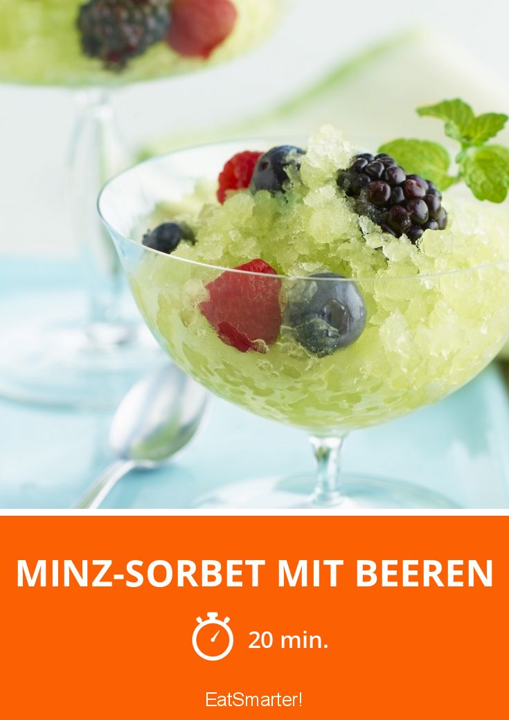 Minz-Sorbet mit Beeren Rezept | EAT SMARTER