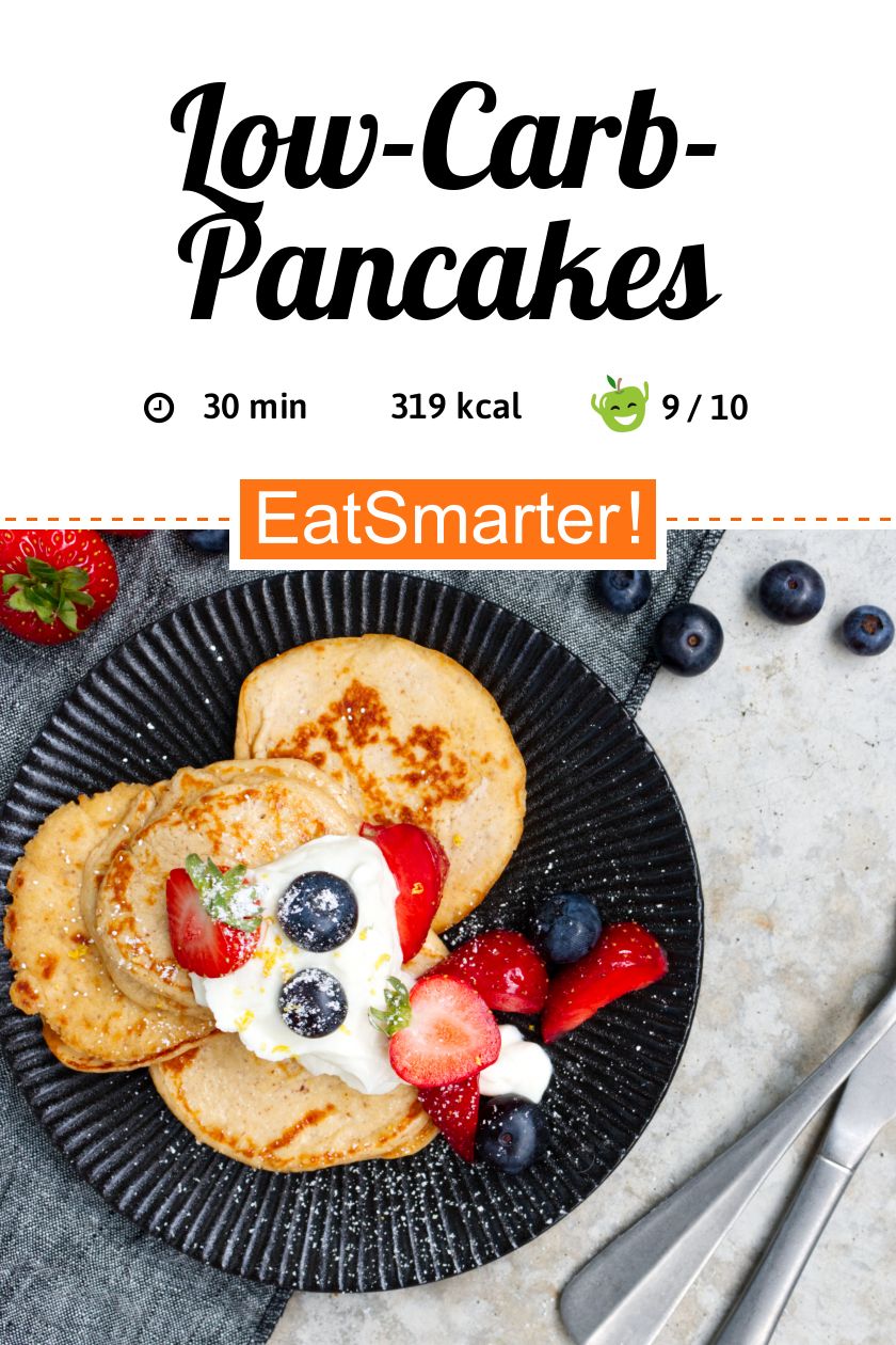 LowCarbPancakes Mit Mandelmehl Rezept EAT SMARTER