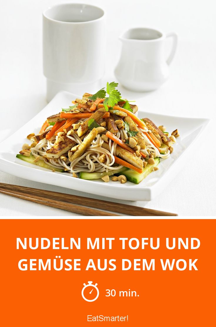 Nudeln mit Tofu und Gemüse aus dem Wok Rezept | EAT SMARTER