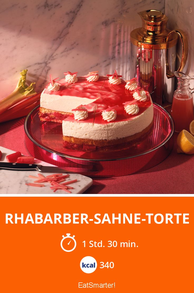 Rhabarber-Sahne-Torte Rezept | EAT SMARTER