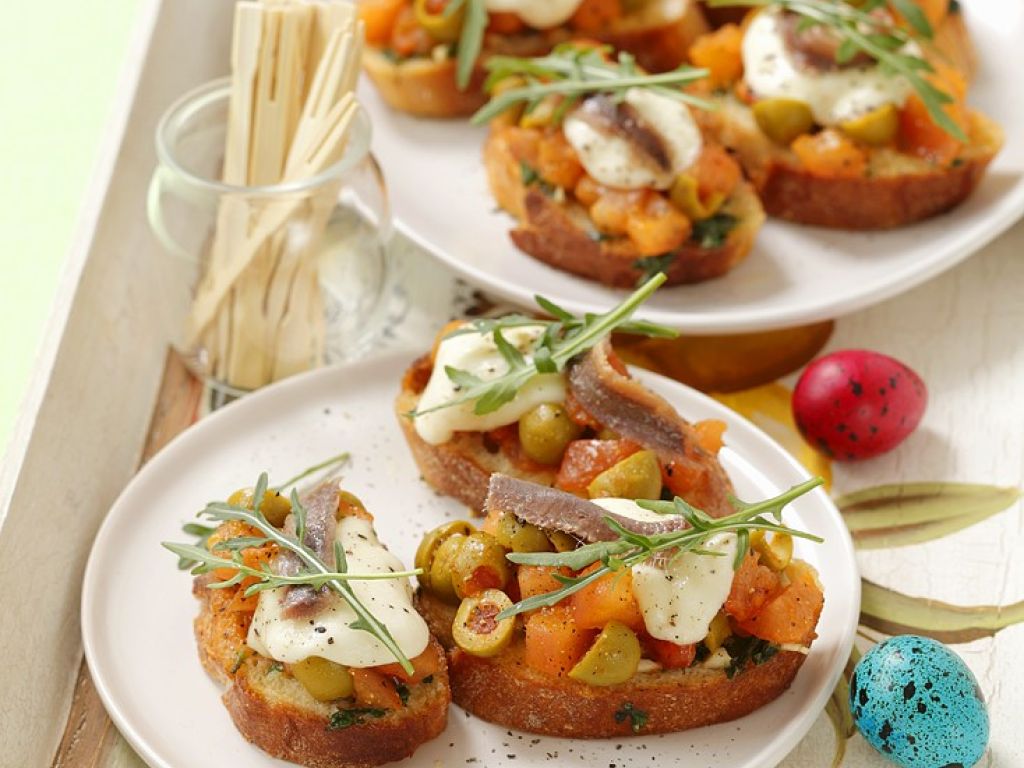 Baguette mit Tomate und Mozzarella Rezept | EAT SMARTER Baguette mit Tomate und Mozzarella Rezept | EAT SMARTER