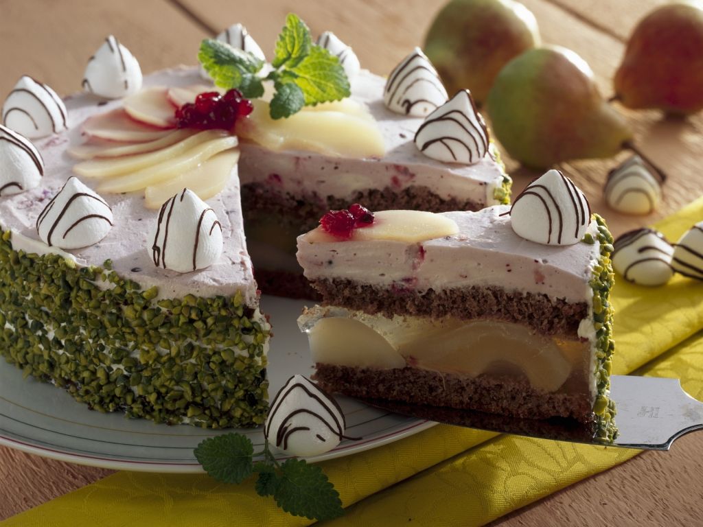 Birnen-Baiser-Torte