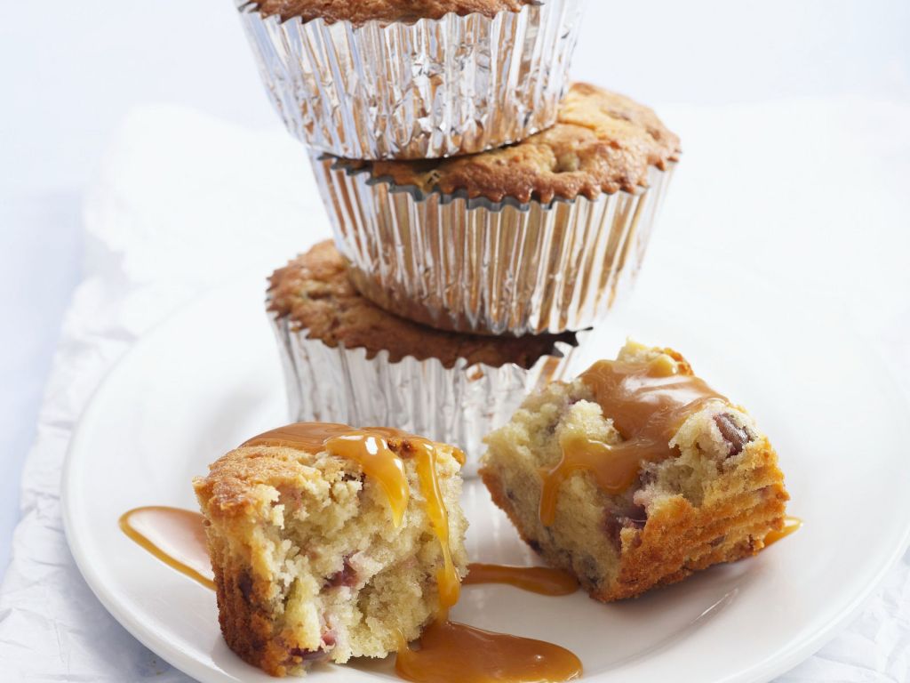 Buttermilch-Muffins mit Walnüssen und Feigen Rezept | EAT SMARTER