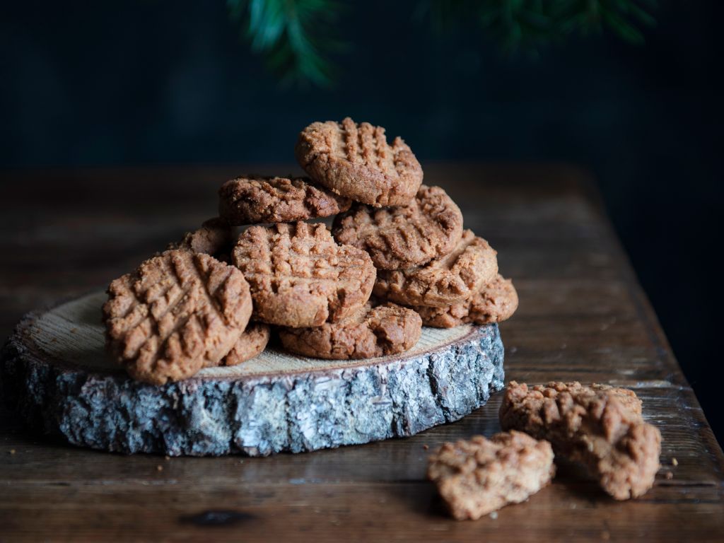 Einfache Erdnussplätzchen Rezept | EAT SMARTER
