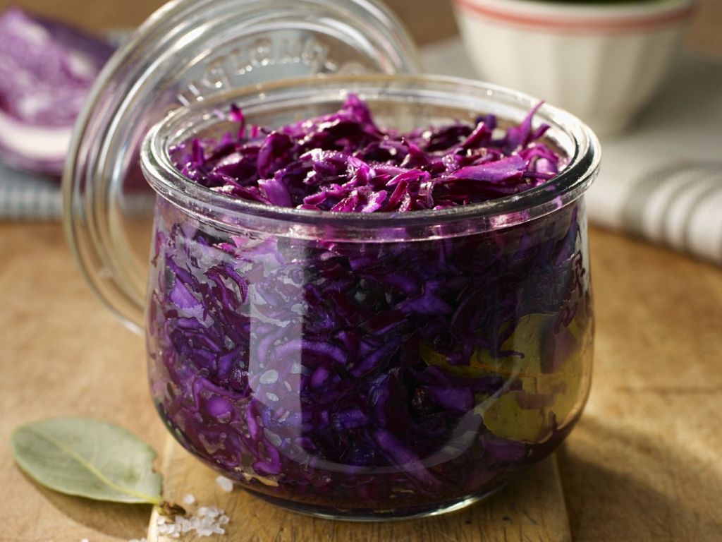 Eingelegter Rotkohl Rezept | EAT SMARTER