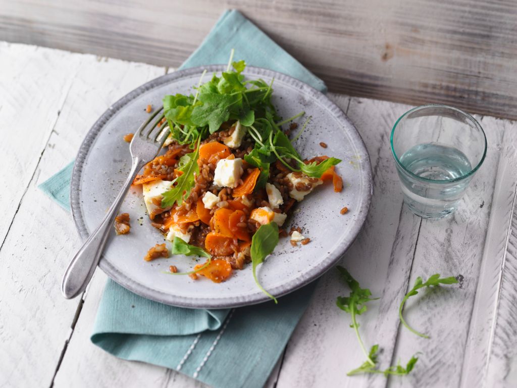 Emmer-Risotto mit Manouri und Rucola Rezept | EAT SMARTER