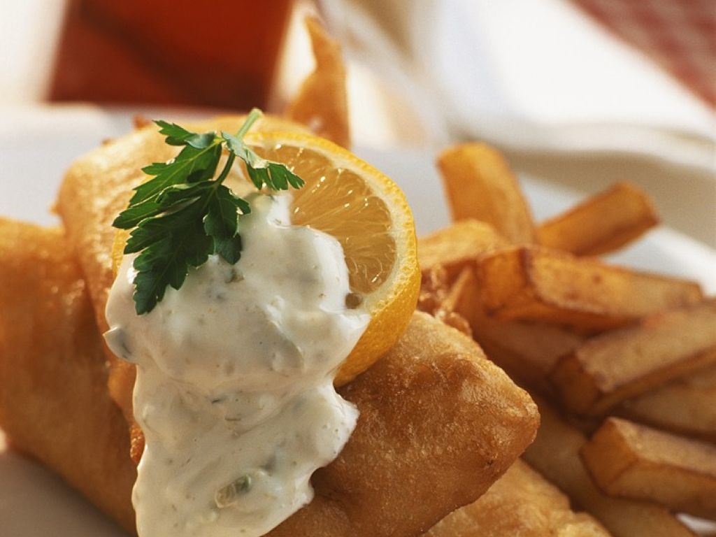 Fisch mit Sauce Tartare Rezept | EAT SMARTER