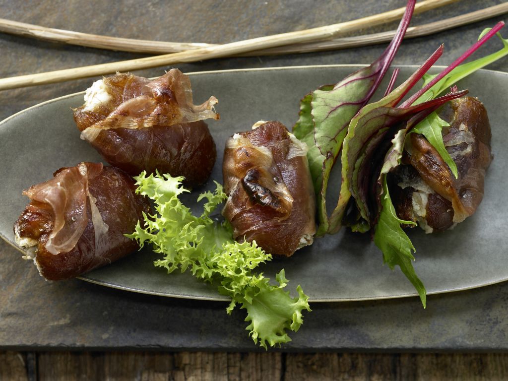 Gefüllte Datteln Rezept | EAT SMARTER