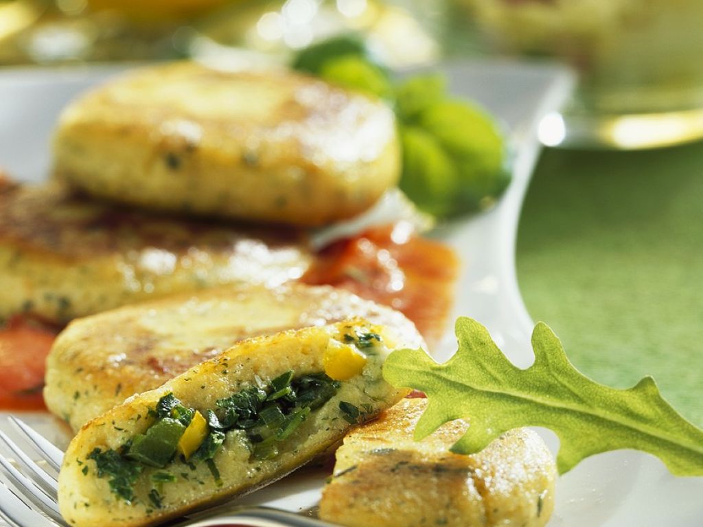 Gefüllte Kartoffelküchlein Rezept | EAT SMARTER