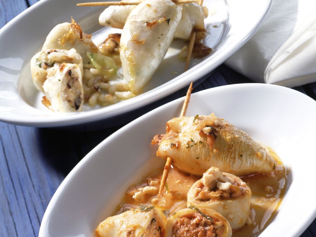 Gefüllter Tintenfisch mit Reis Rezept | EAT SMARTER