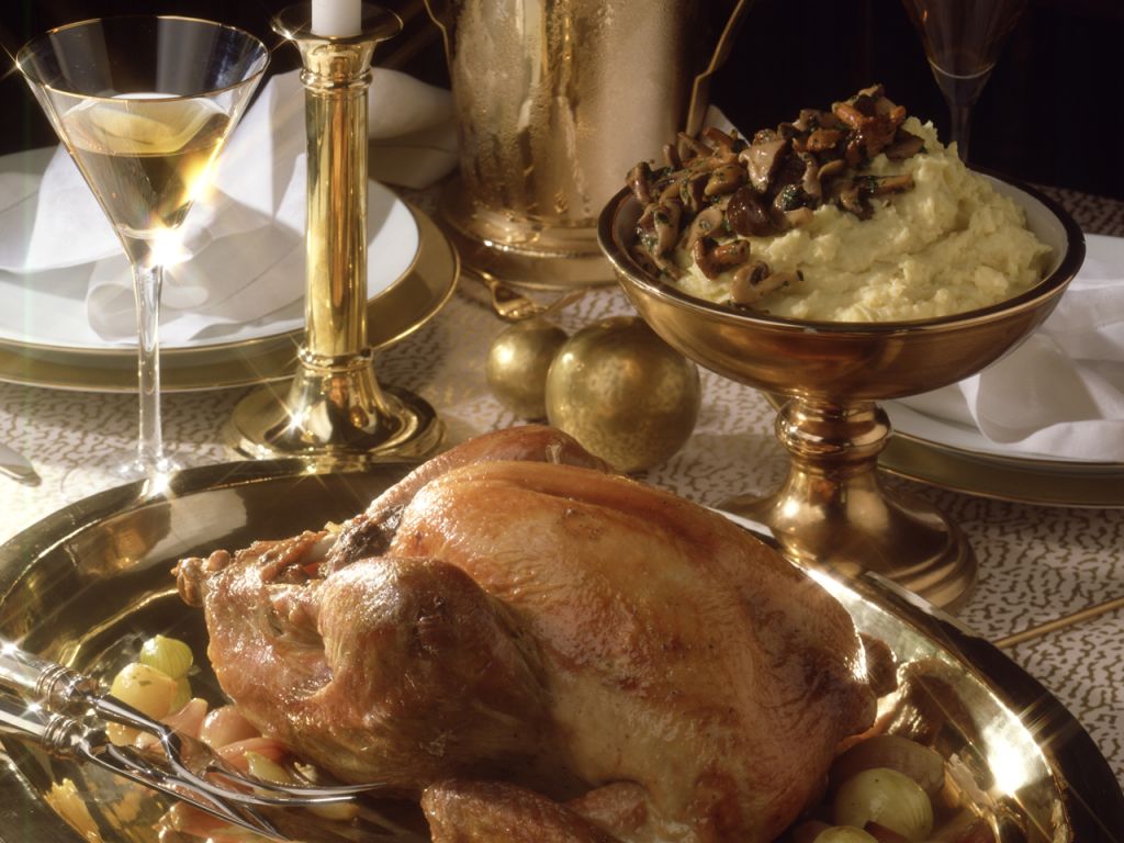 Gefülltes Perlhuhn Rezept | EAT SMARTER